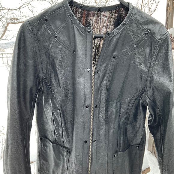 REVERSIBLE - stylish abstract metallic and black leather jacket - Picture 11 of 16